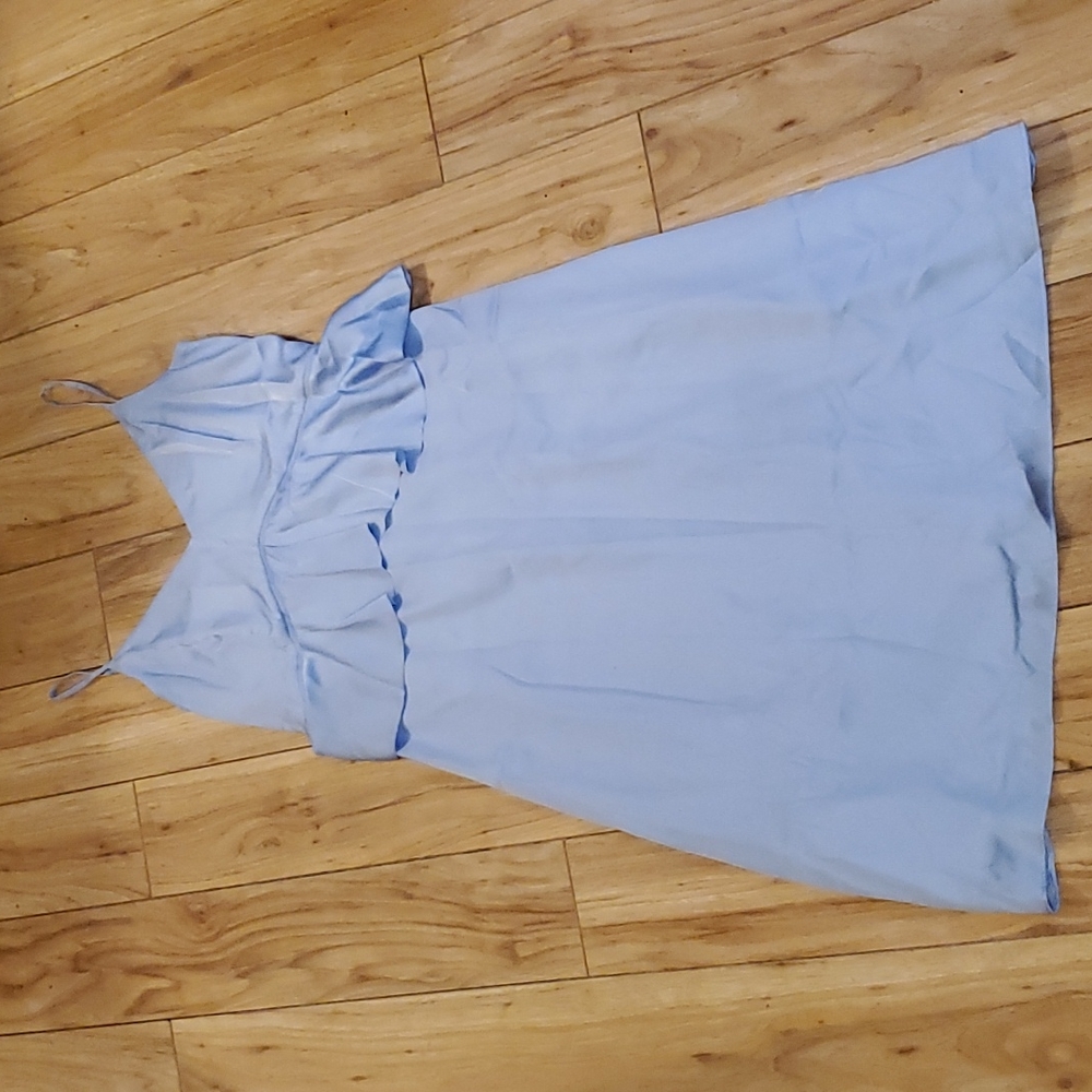 Gorgeous Banana Republic Silky Peplum Slip Dress